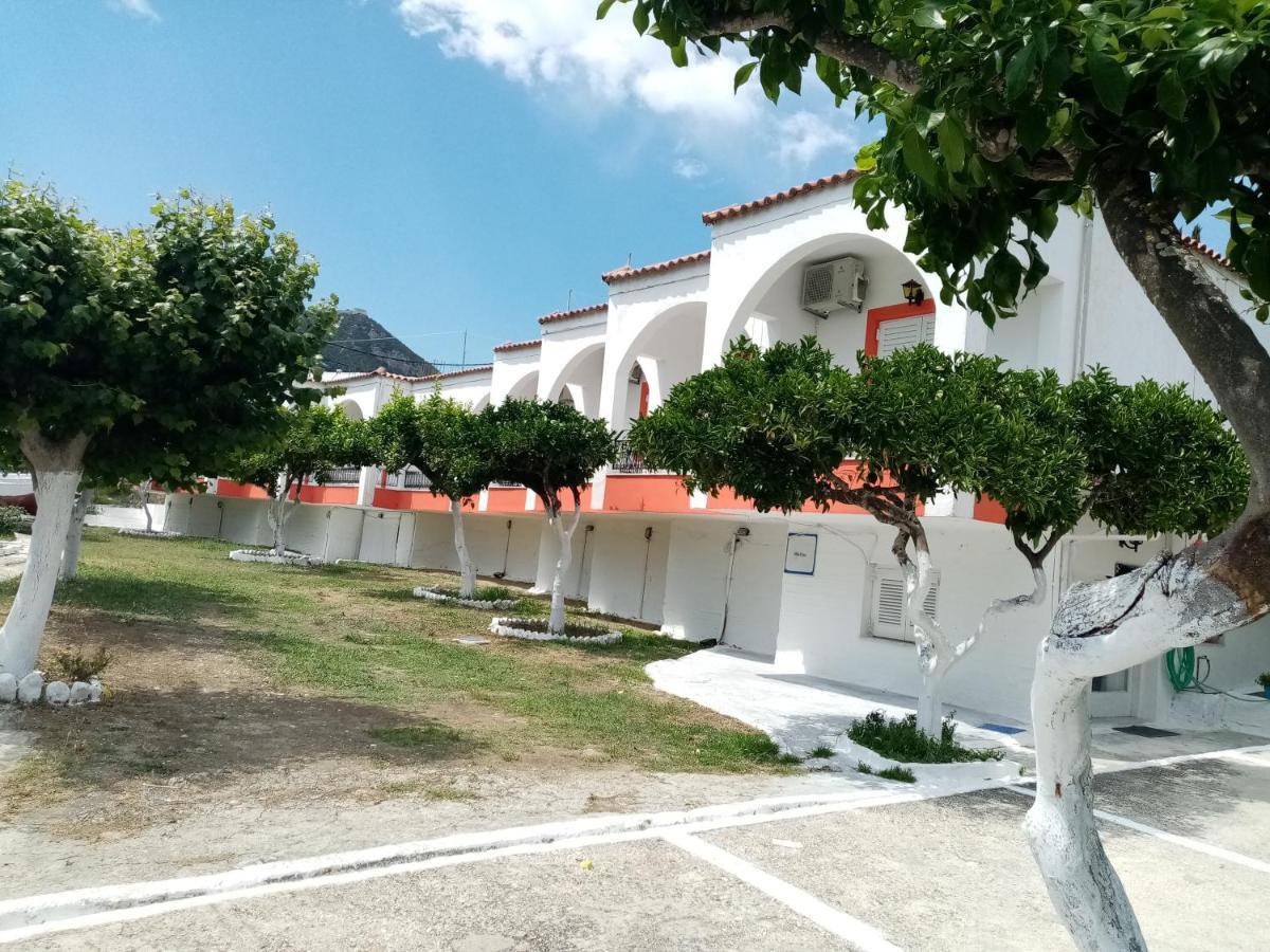 Nikitas * Parga
